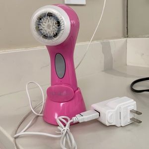 Clarisonic Aria advanced sonic cleansing